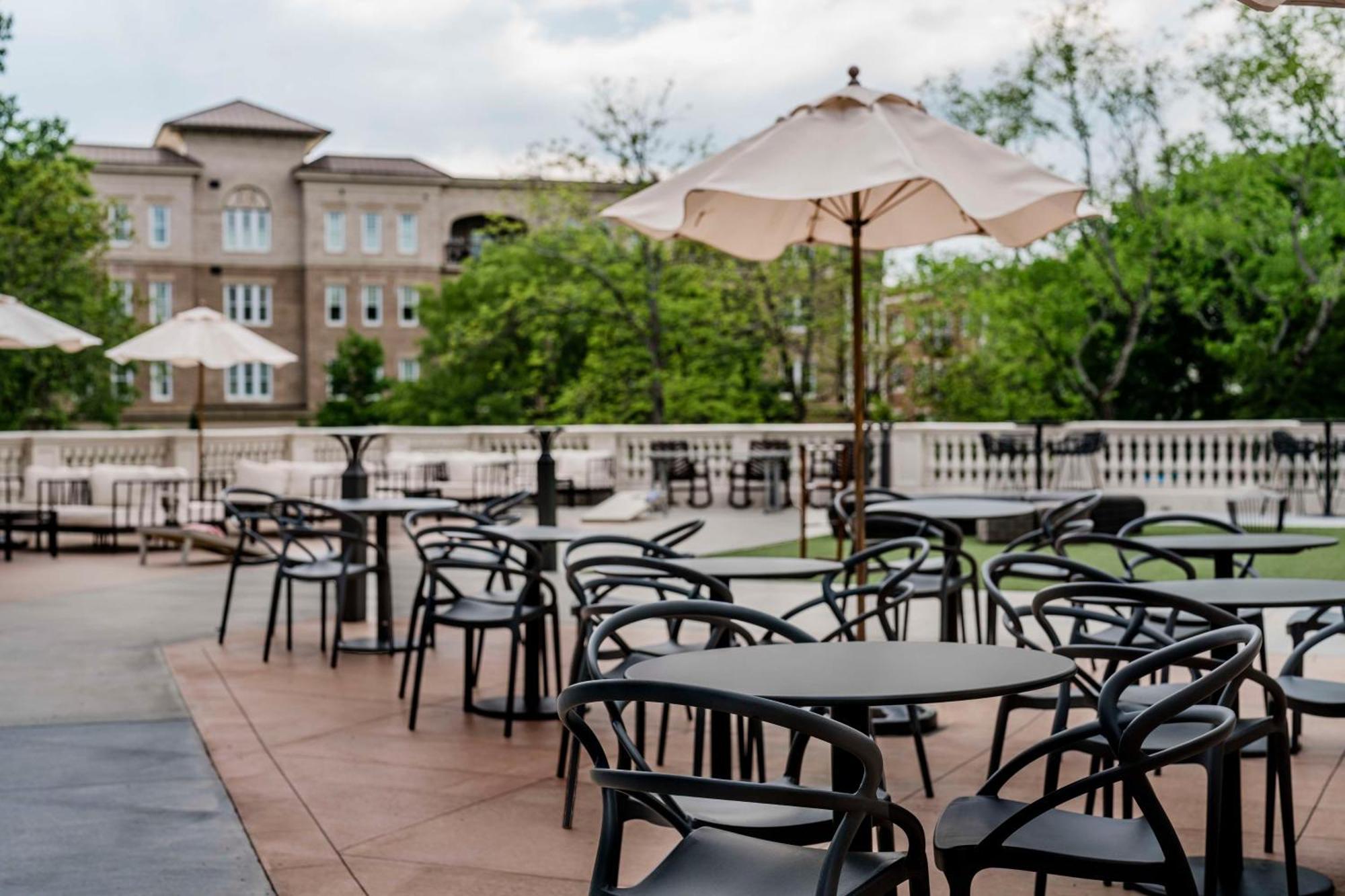 Hotel The Hamilton Alpharetta, Curio Collection By Hilton Exterior foto